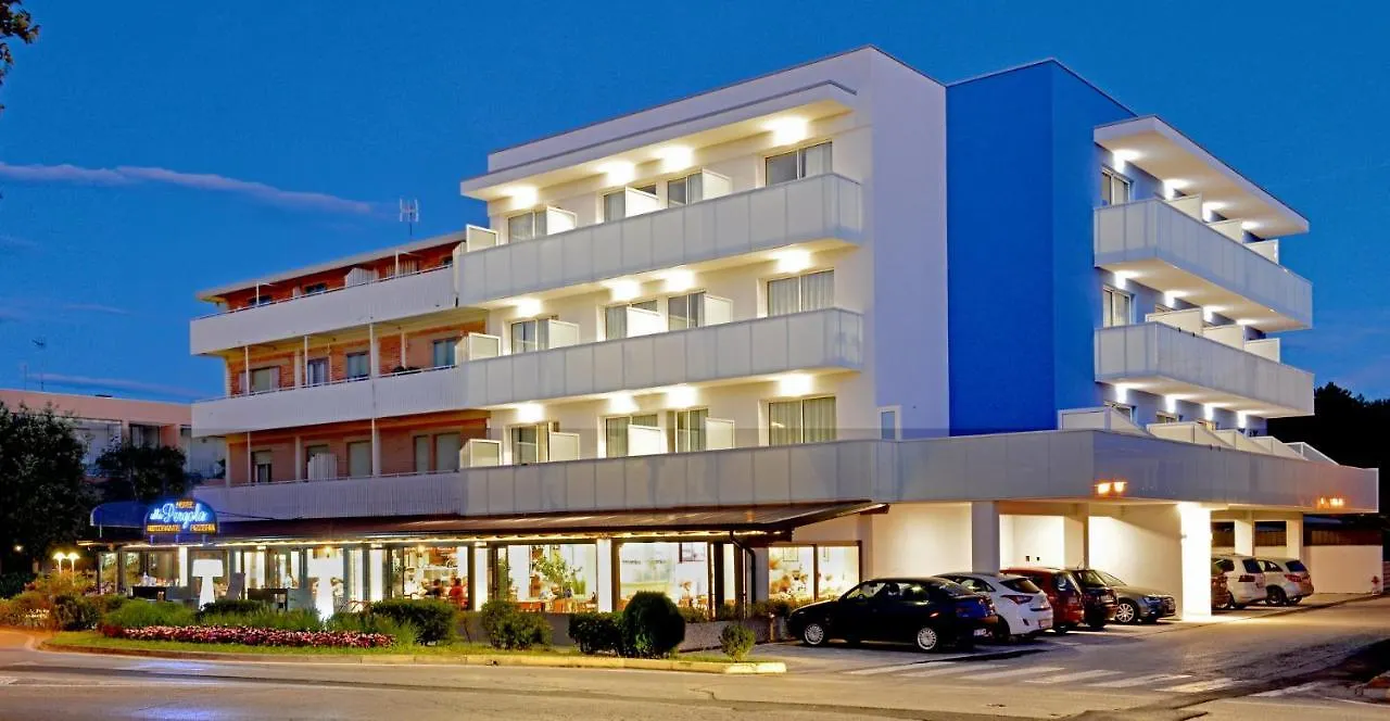 Hotel Alla Pergola Bibione 3*,