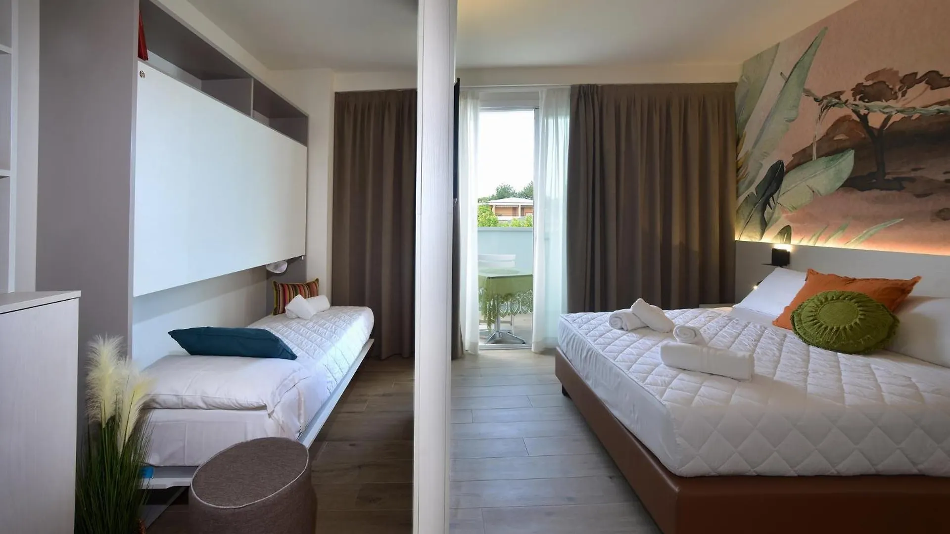 Hotel Alla Pergola Bibione 3*,  Italien