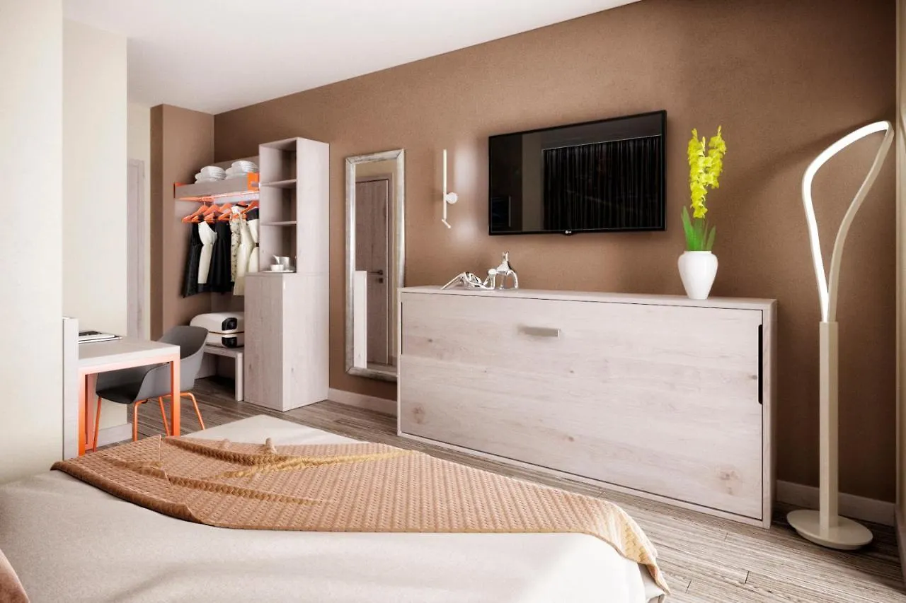 Hotel Alla Pergola Bibione 3*,